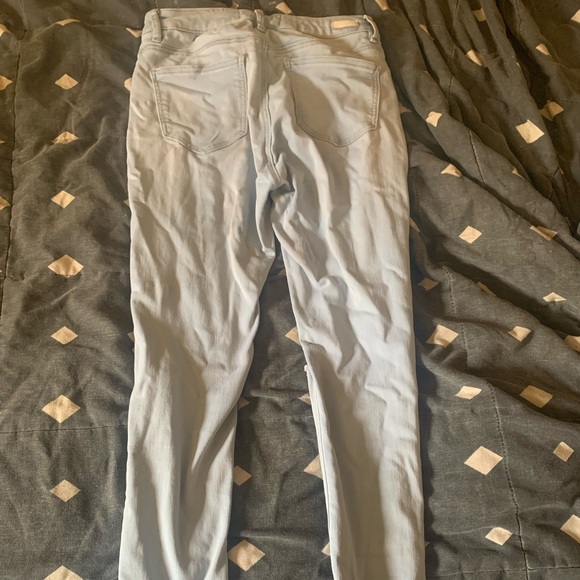 Jeans - Picture 2 of 4